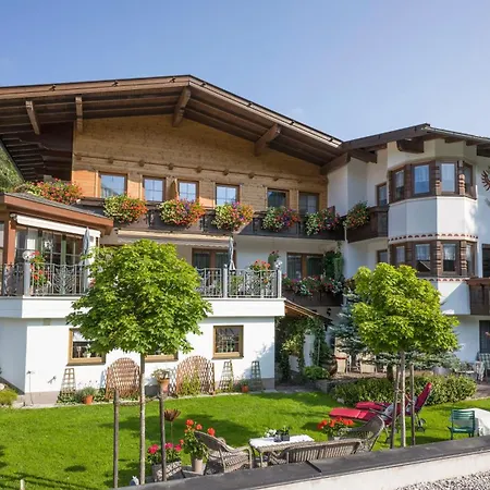 Gartenblick In Gmuend Gmund (Tyrol)